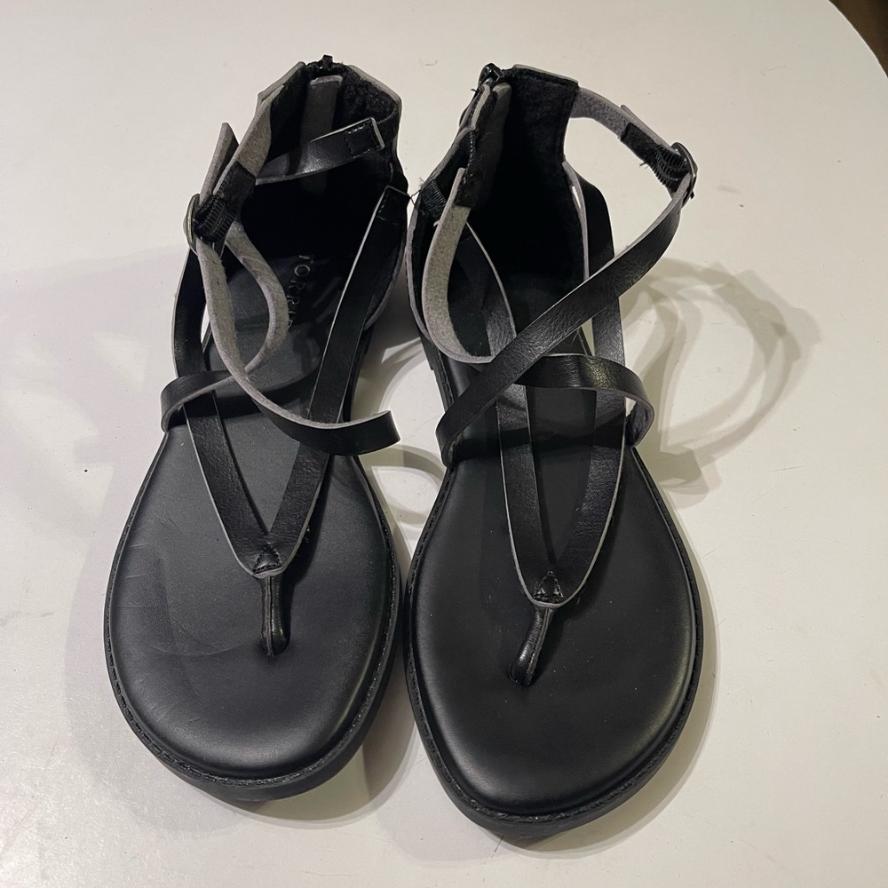 Torrid 7W Black Gladiator Sandals Strappy Cage Ankle Strap Back Zip Boho